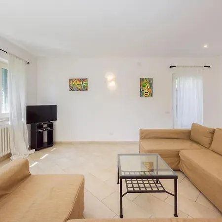 Feriehus Golden Luxe - In The Center Next The Sea Whit Garden Fdm Forte dei Marmi