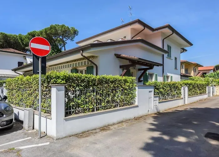 Golden Luxe - In The Center Next The Sea Whit Garden Fdm بيت للعطل *